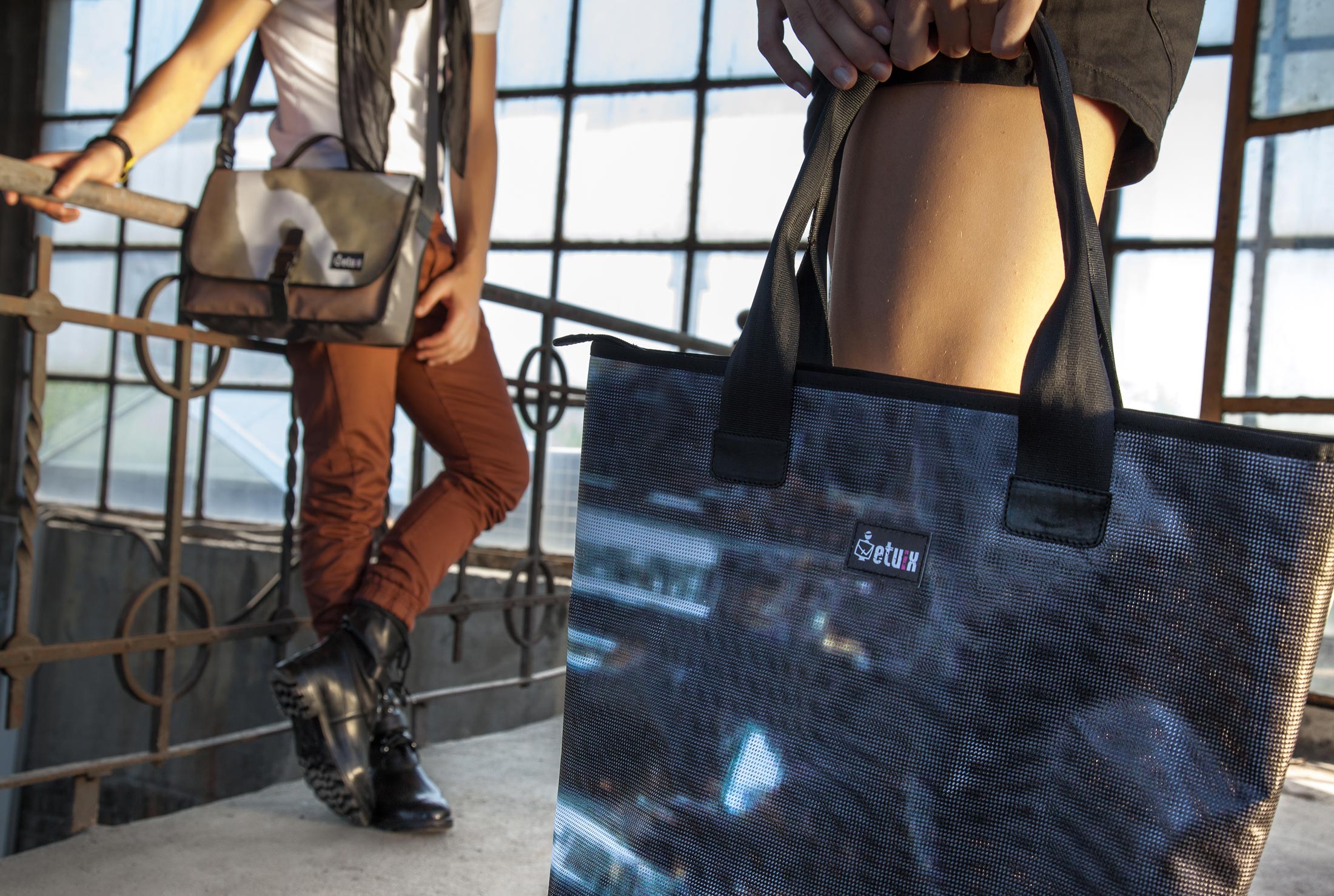 shoot fotografico etuix borse alta moda da riciclo teli PVC